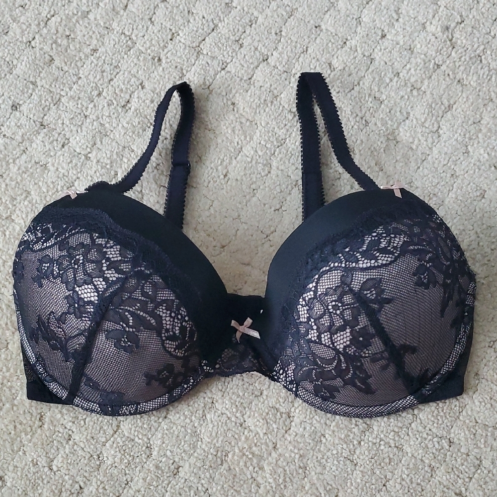 Gilligan & O'Malley Black Lace Bra with Cream Bows Accents Size 36C